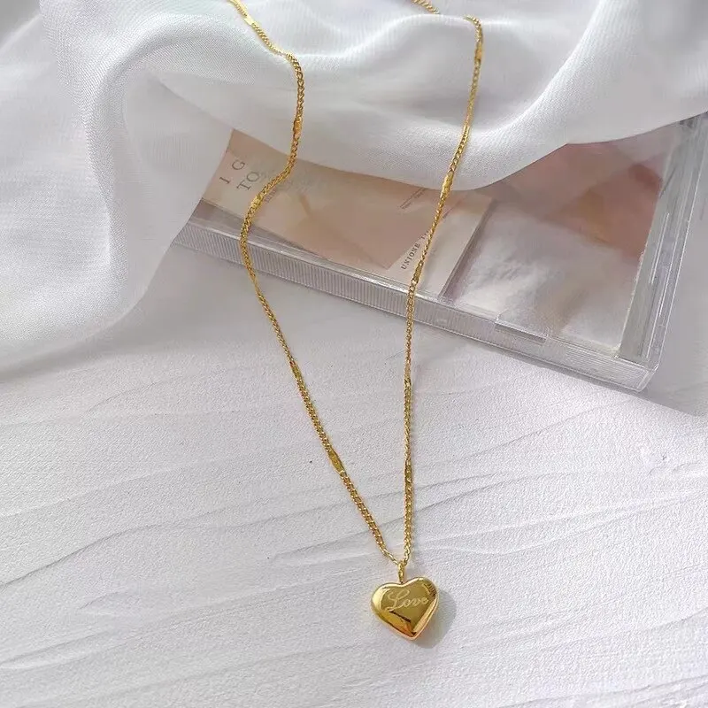 1pcs Gold-color Peach Heart Necklace