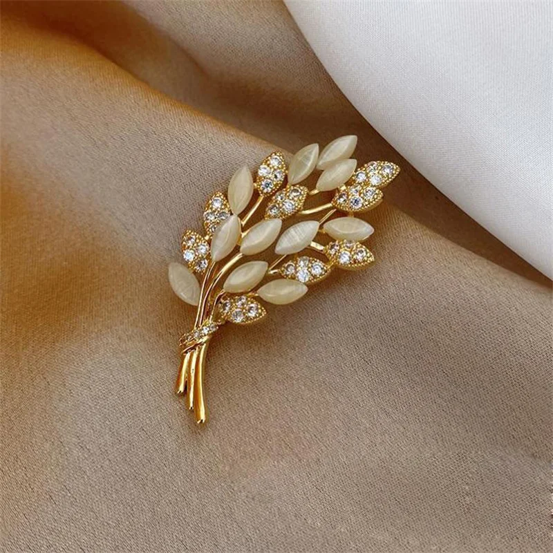 Korean Full Rhinestone Rose Pearl Brooches for Women