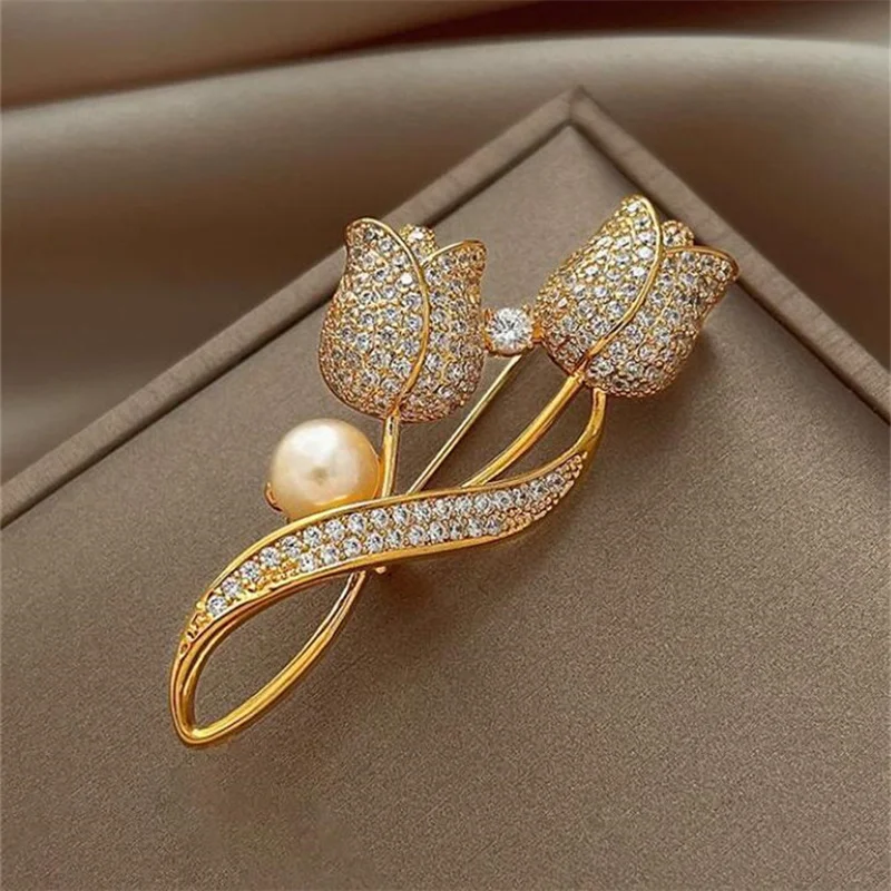 Korean Full Rhinestone Rose Pearl Brooches for Women
