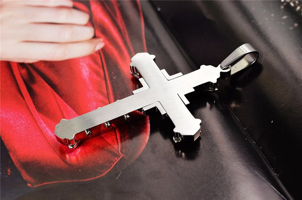 SUMENG Crystal Cross Jesus Pendant for Male SUMENG Crystal Cross Jesus Pendant for Male