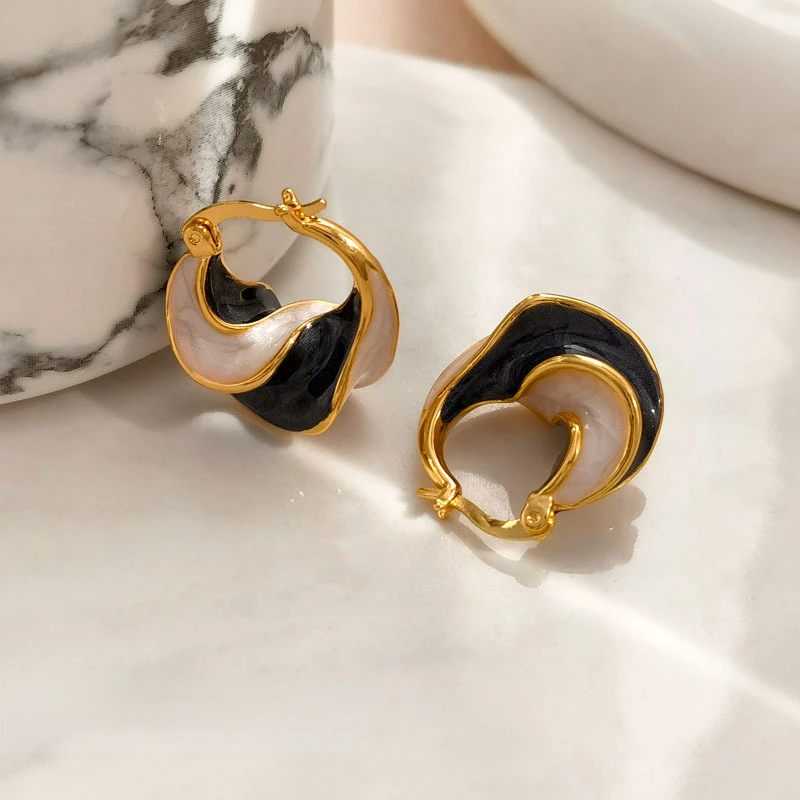 Enamel Color Metal Texture Small Hoop Earrings for Women Enamel Color Metal Texture Small Hoop Earrings for Women