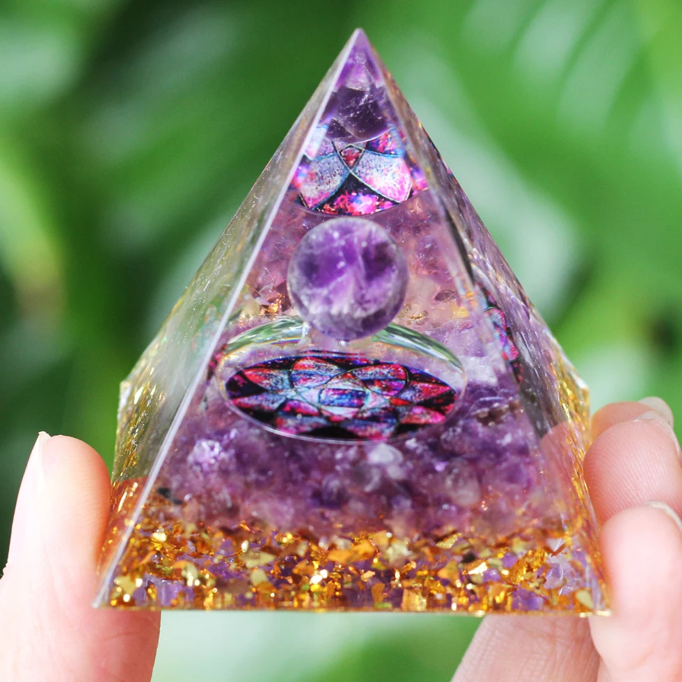 Energy Generator Orgone Pyramid Natural stone amethyst crystal