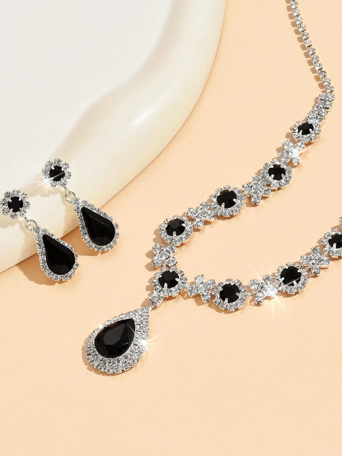 3 pieces crystal droplet necklace earrings set