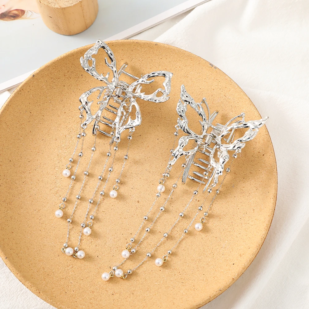 AWAYTR Hair Claw Butterfly Pearl Tassel Hair Clip